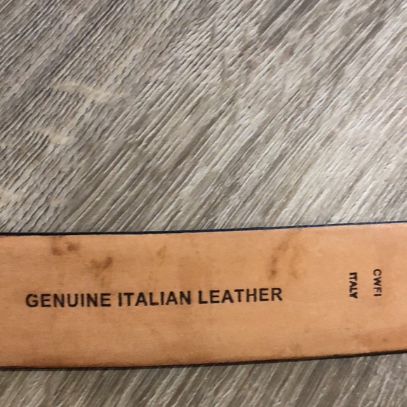 TOMMY BAHAMA Genuine Italian Leather Belt - Picture 4 of 11